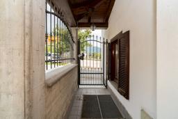 Porzione di casa in Via Luisetta 11, Envie