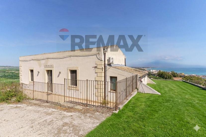 Villa in Via Positano 1, Augusta — foto 3 di 5