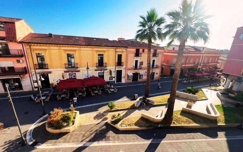 Appartamento in Piazza Caloprese, Scalea