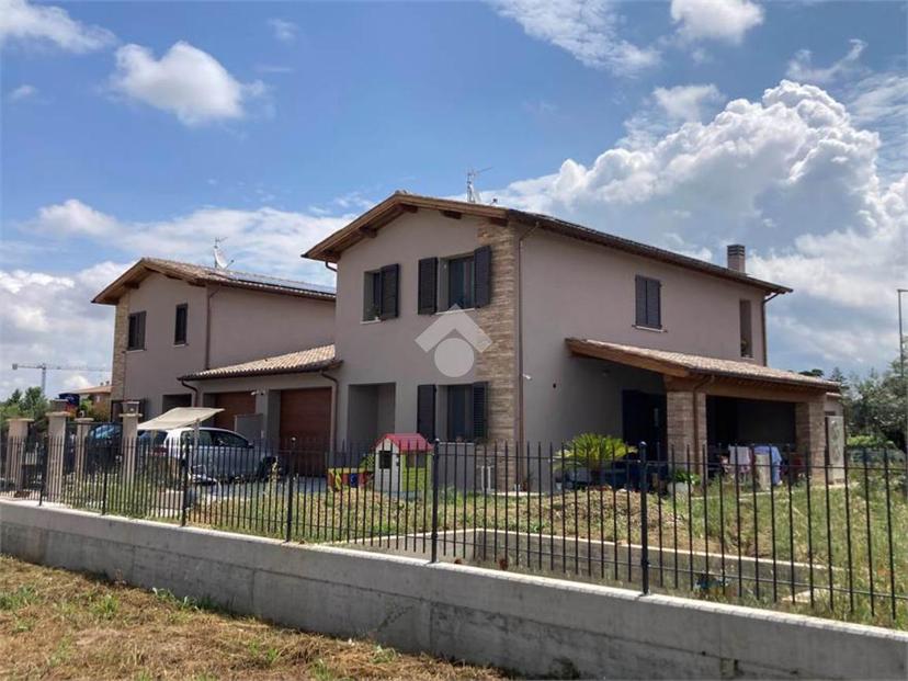 Villa in Via degli Ortacci, Deruta — foto 2 di 5