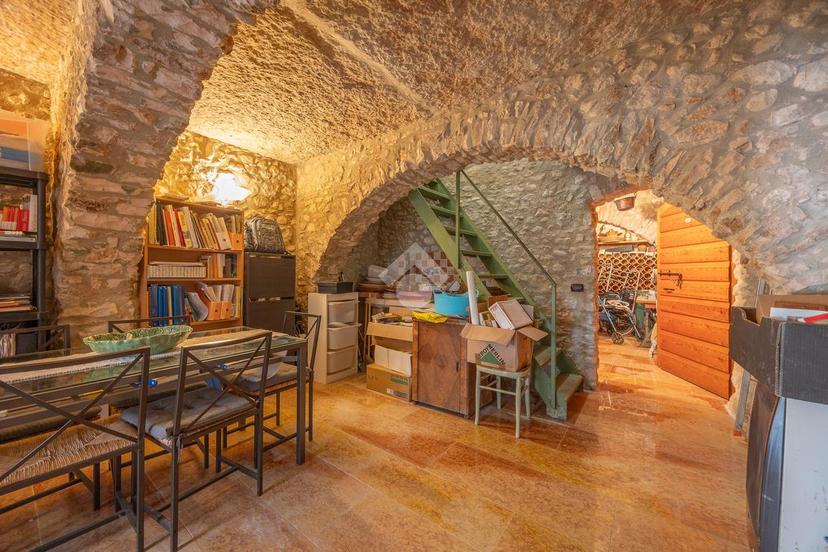 Casa indipendente in Via Sottoriva 20, Fumane — foto 4 di 5
