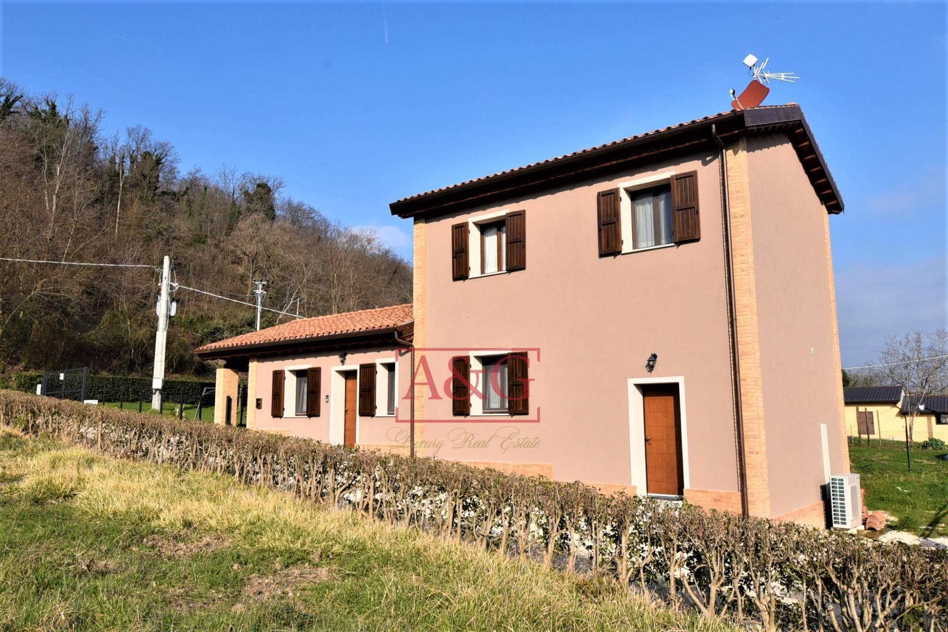Rustico in Contrada Morico 73, San Ginesio