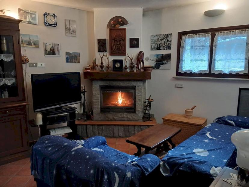 Baita in Borgo Saretto 51, Acceglio — foto 2 di 5