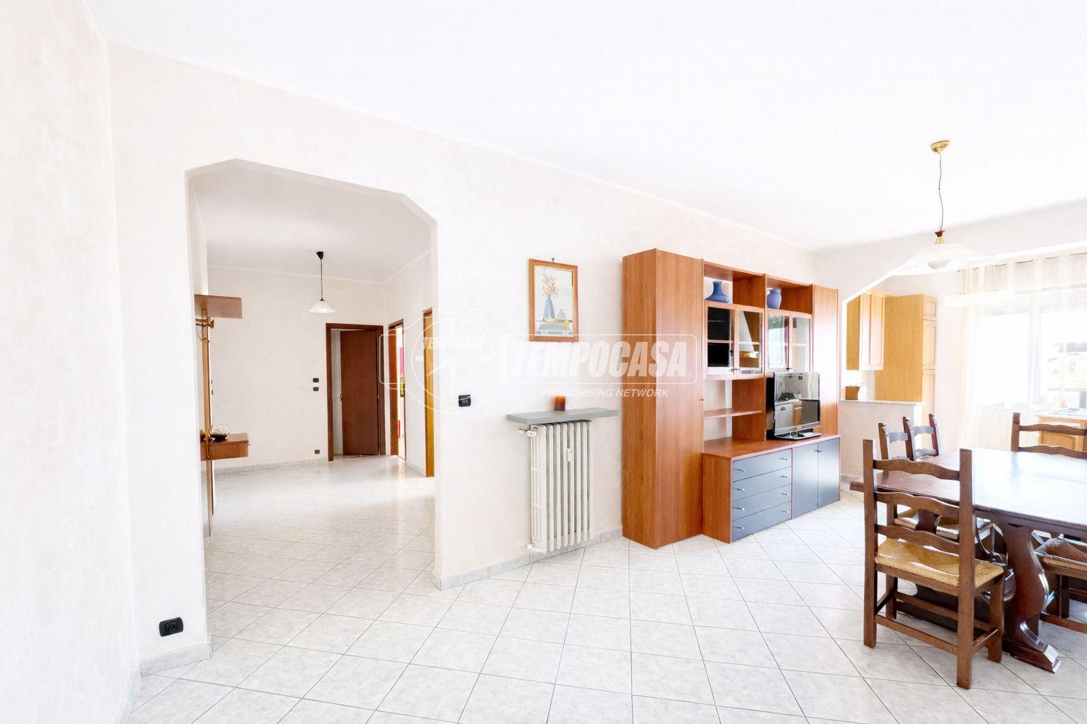 Appartamento in Via Luigi Einaudi, Forno Canavese