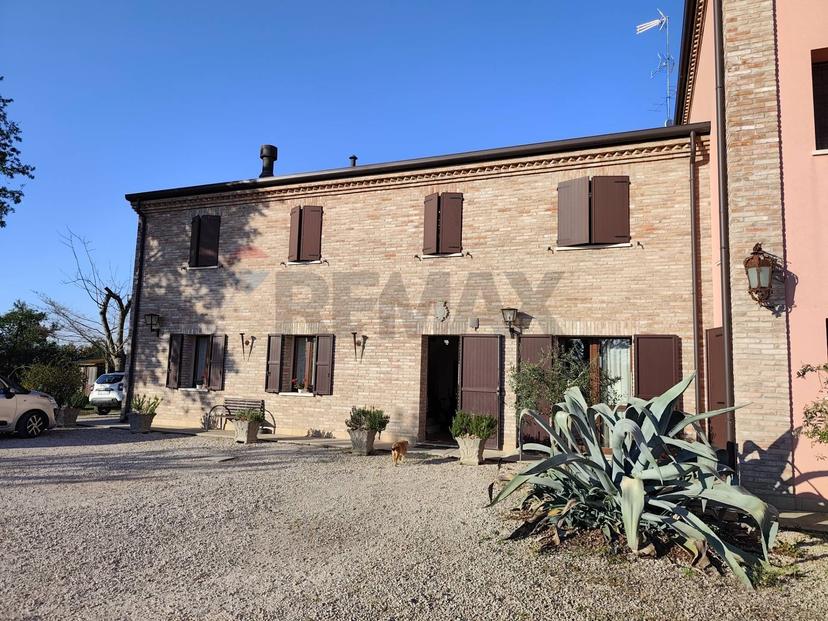 Villa in Via Madonna, Boschi 14, Poggio Renatico — foto 4 di 5
