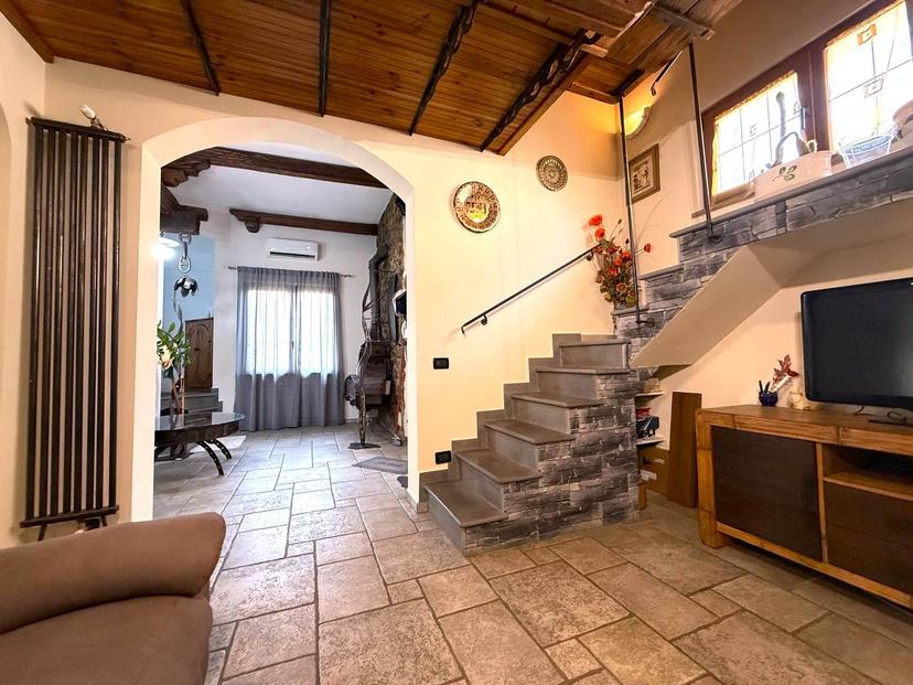Villa bifamiliare, Rosignano Marittimo — foto 4 di 5
