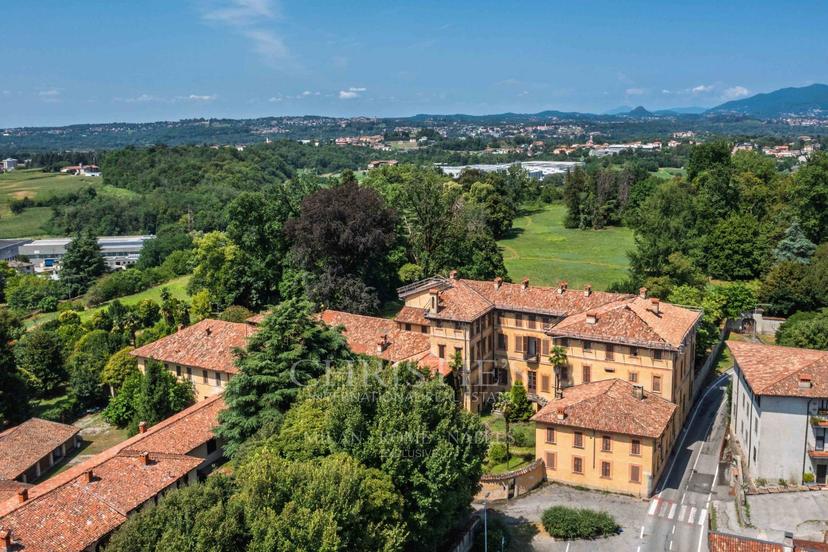 Villa in Via Giuseppe Parini 9, Bulciago — foto 5 di 5