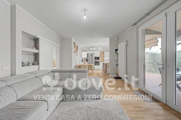 Villa a schiera in Via Tommaso Moro 15, Carmignano