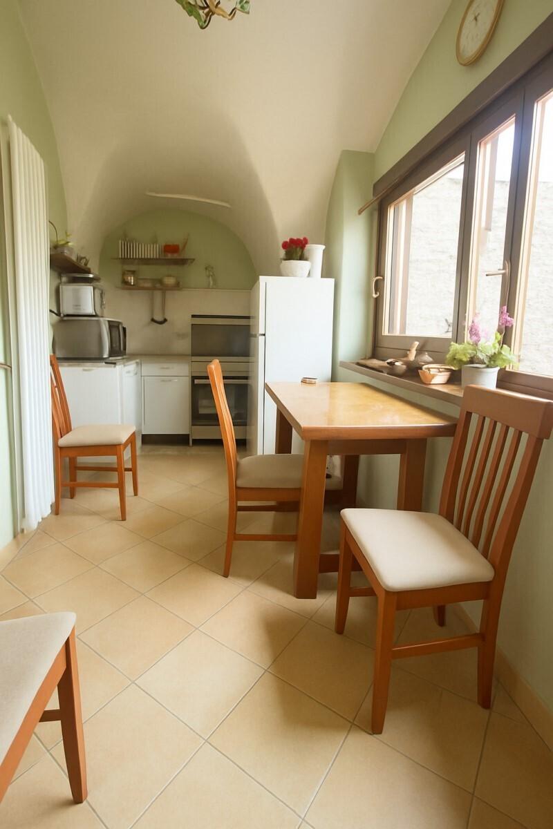 Trilocale in Pellegrino Poeta, Chiusavecchia — foto 3 di 5