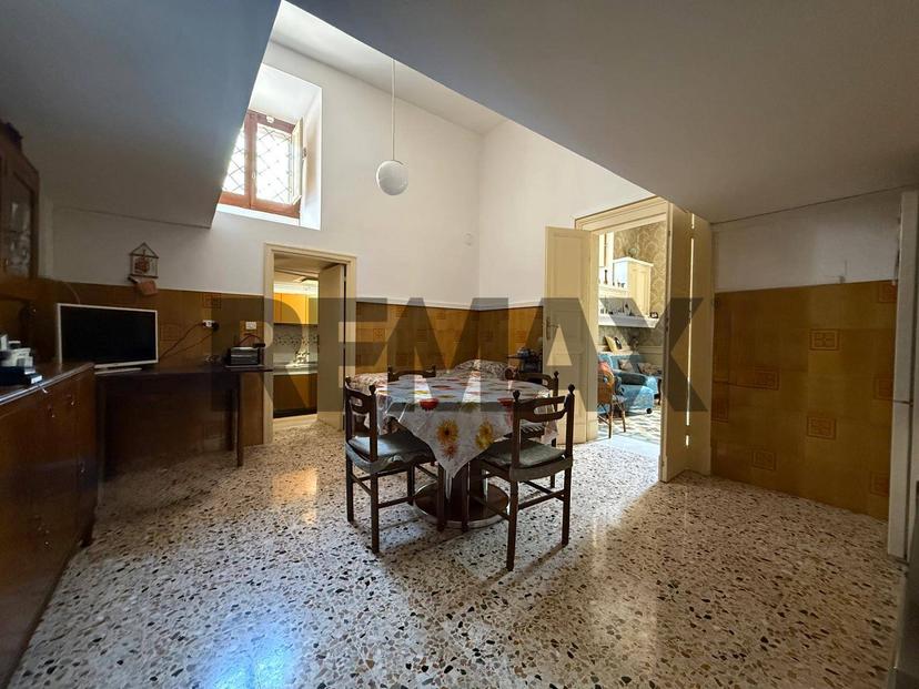 Villa in Via Iafolla Corrado 41, Villalago — foto 3 di 5