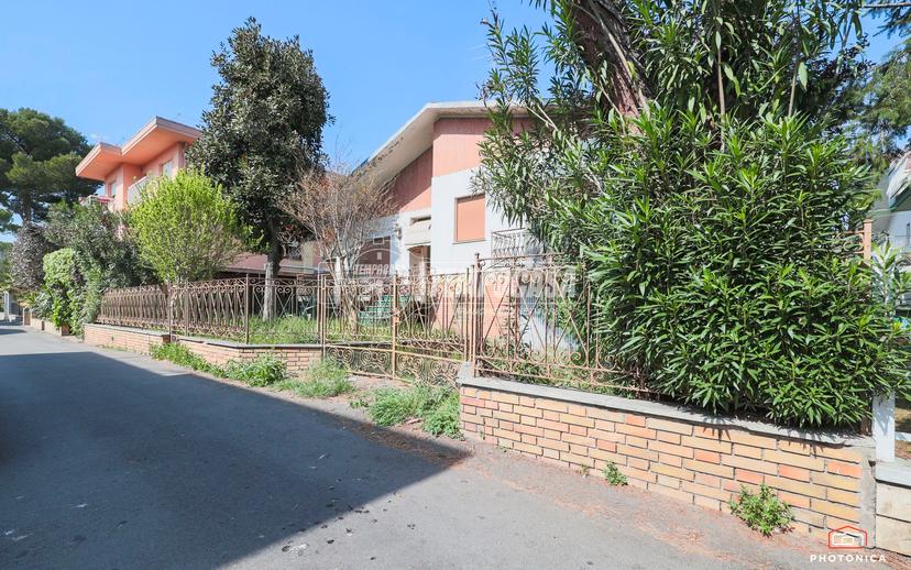 Casa indipendente in Viale Bardia, Riccione — foto 2 di 5