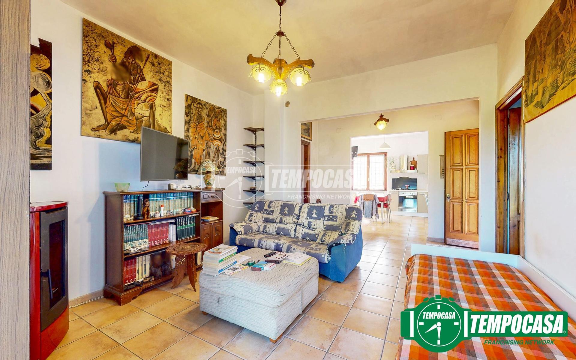 Casa indipendente in Strada del Mezzano 9, Ovada