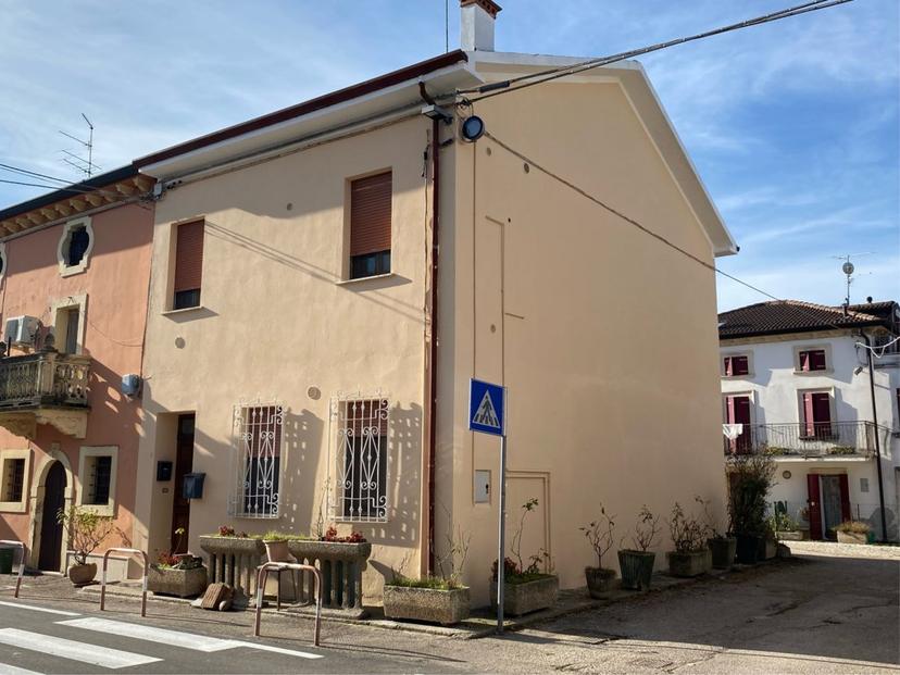 Trilocale in Via Marconi, Mozzecane — foto 3 di 5