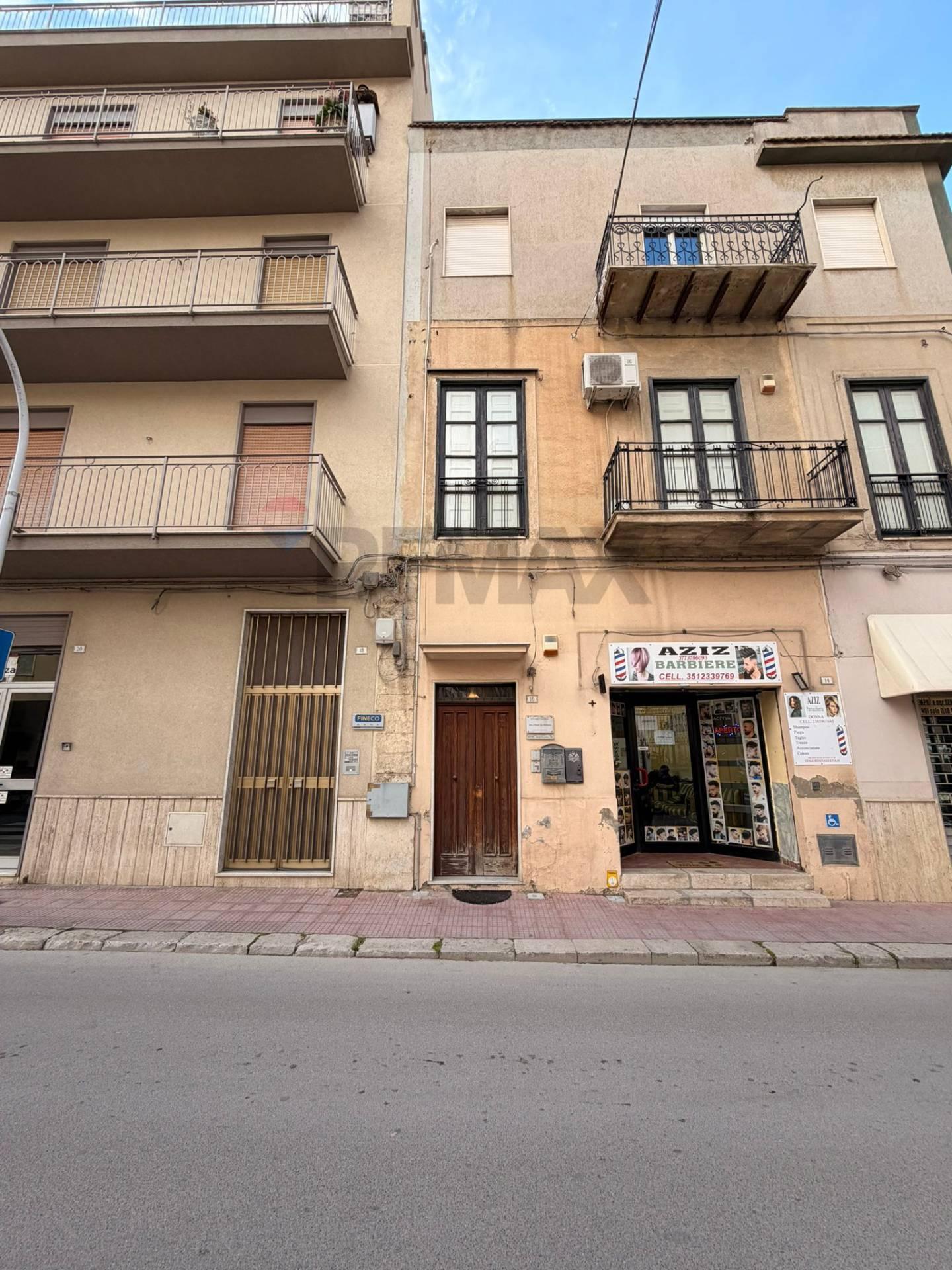 Appartamento in Viale Regina Elena 16, Canicattì