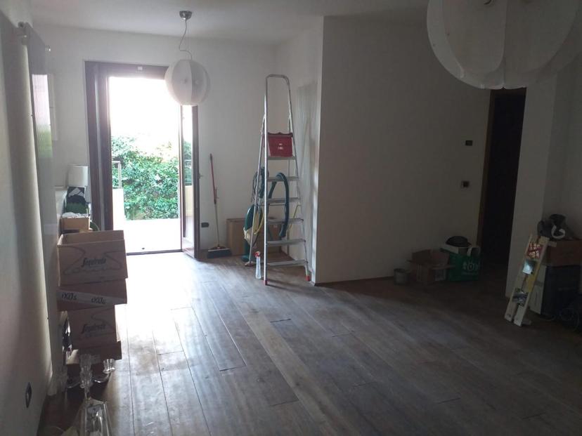 Villa a schiera, Carrara