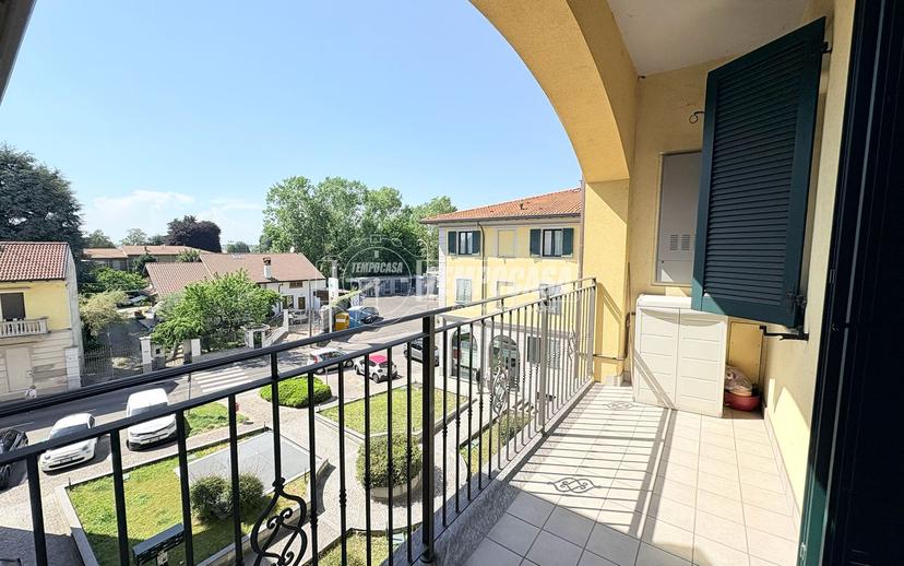 Trilocale in Via Roma 67, Lazzate — foto 2 di 5
