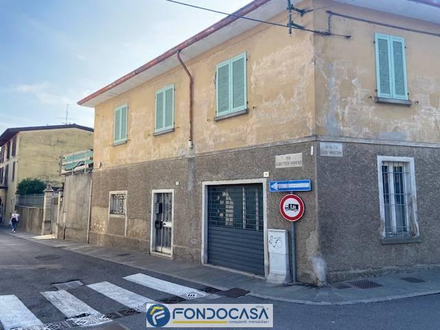 Rustico in Piazza Cavour, Rovato — foto 2 di 5