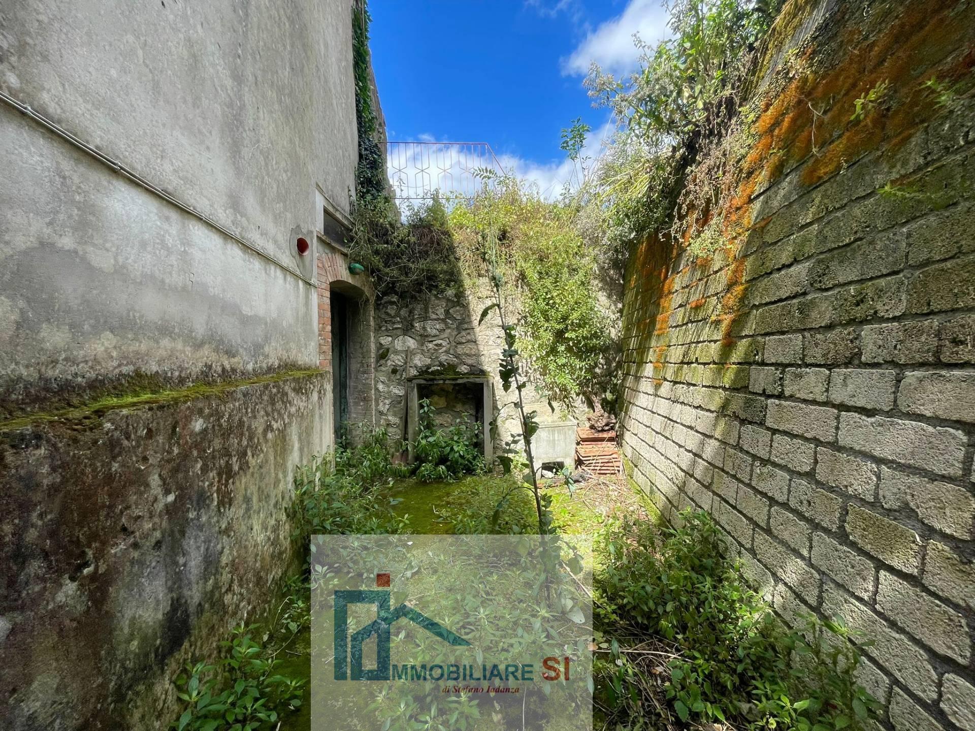 Casa indipendente in Via Michelangelo Caporaso, Foglianise
