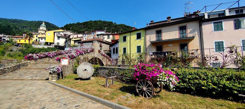 Terratetto in Affaele Bellani 19020, Pignone — foto 2 di 5