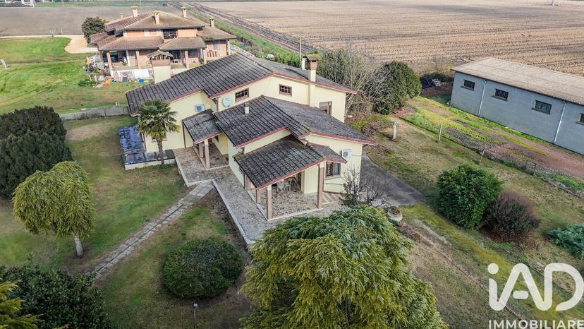 Villa in Via della Rinascita 12, Codigoro — foto 2 di 5