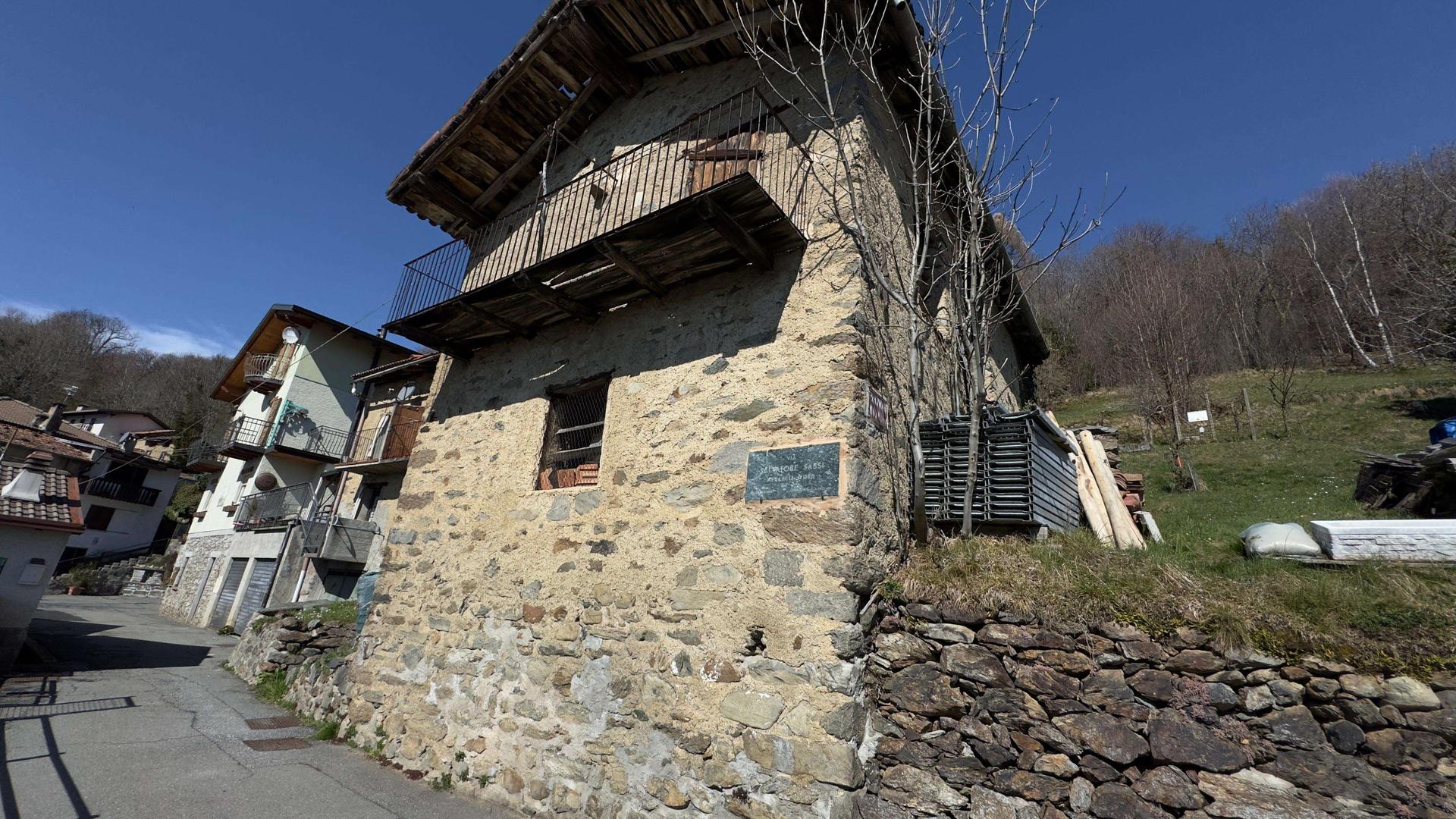 Rustico in Mornico, Bellano