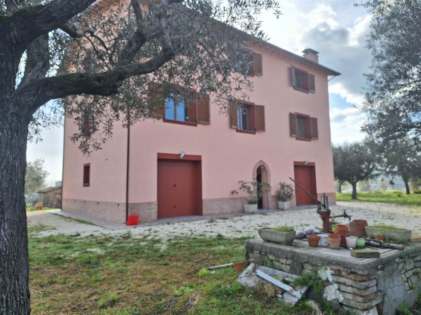 Casale, San Severino Marche — foto 3 di 5