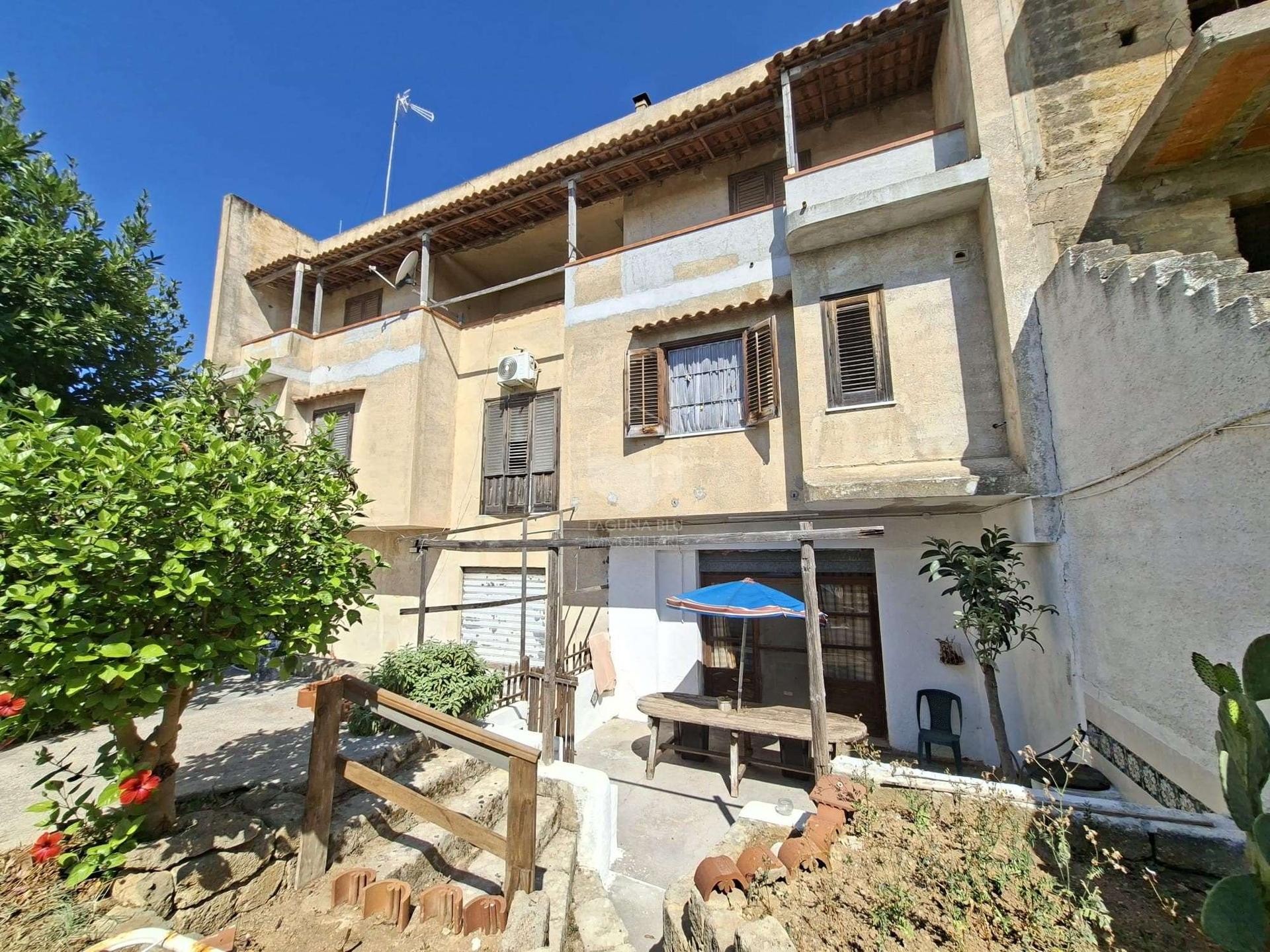 Villa unifamiliare in Via America, Mazara del Vallo