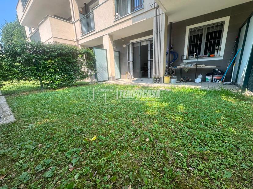 Monolocale in Viale Italia 6, Lentate sul Seveso