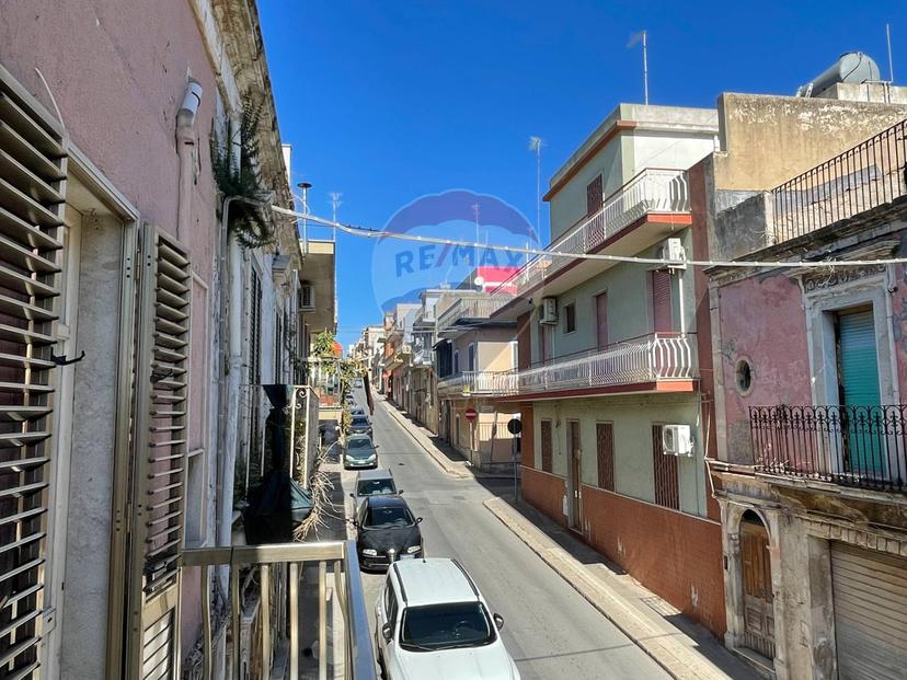 Casa indipendente in Via Paolo Cassar Scalia 119, Pachino — foto 3 di 5