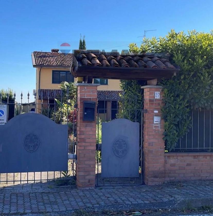 Villa in Via Giuseppe Mazzini 27, Casanova Lonati — foto 4 di 5