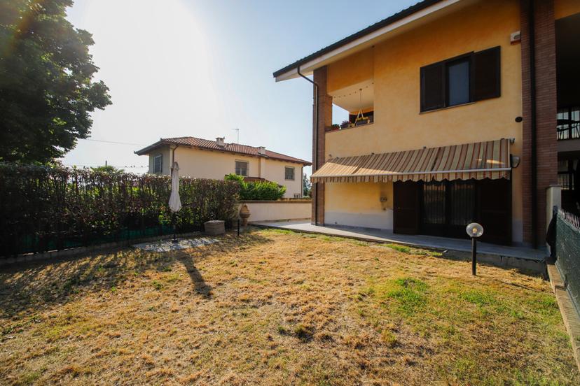 Trilocale in Via Primo Levi 5, San Benigno Canavese — foto 3 di 5