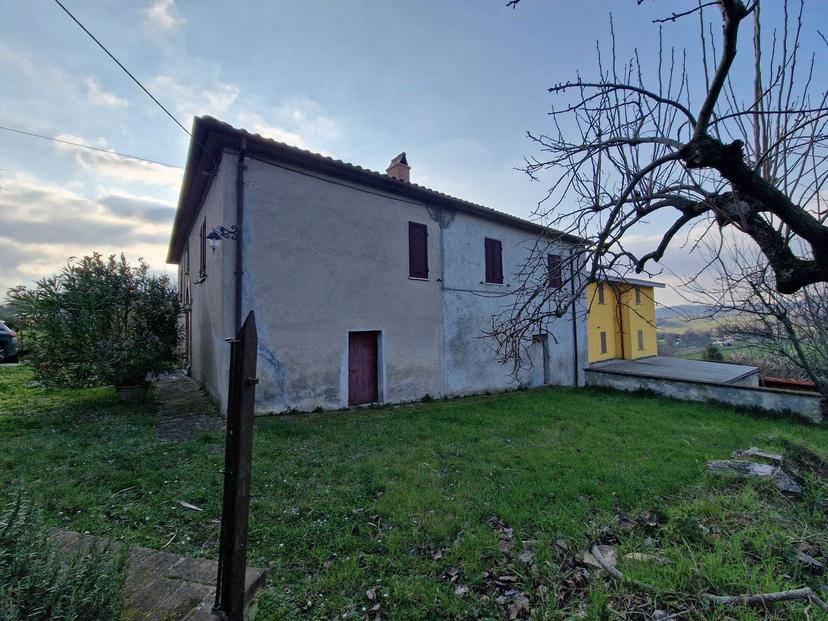 Villa a schiera in Via Roma, Avigliano Umbro — foto 4 di 5
