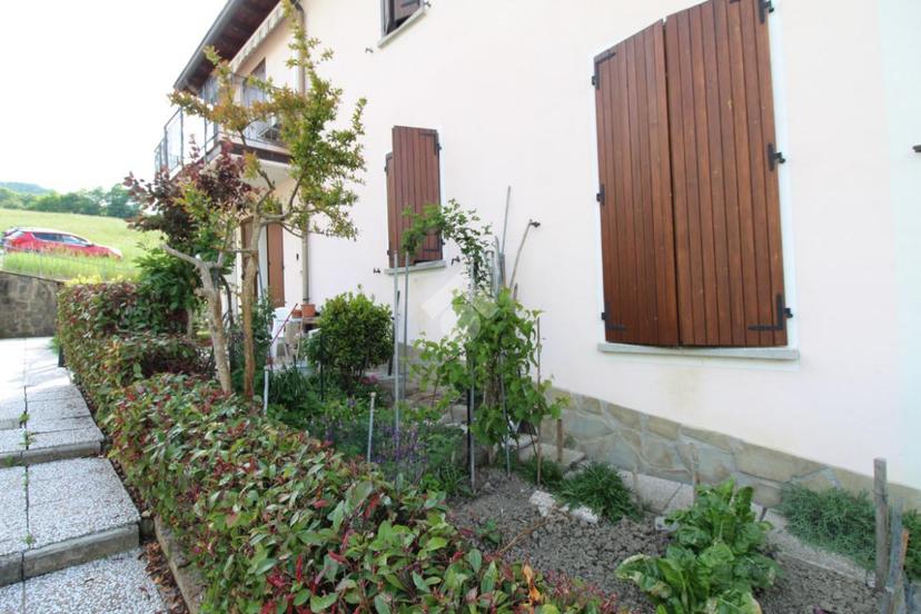 Trilocale in Via Roma 102, Toano — foto 3 di 5