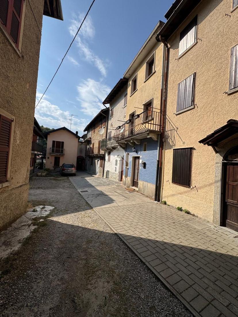 Casa indipendente in Via Castello 16, Alta Valle Intelvi — foto 3 di 5