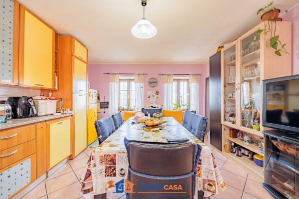 Villa in Via Provinciale 31, Serravalle Langhe