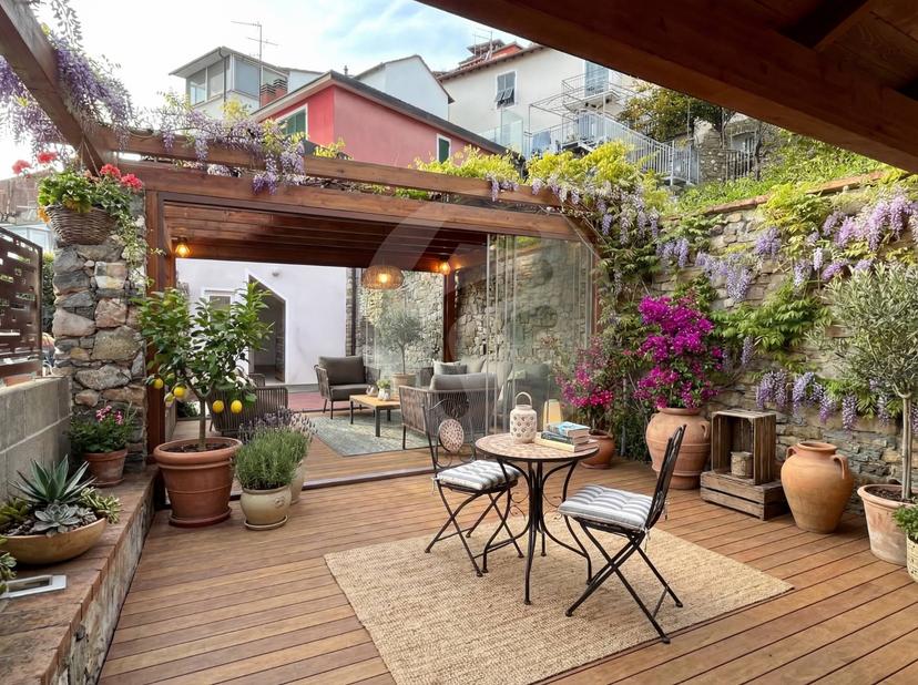 Loft in Via Vincenzo Pelle, Alassio — foto 2 di 5