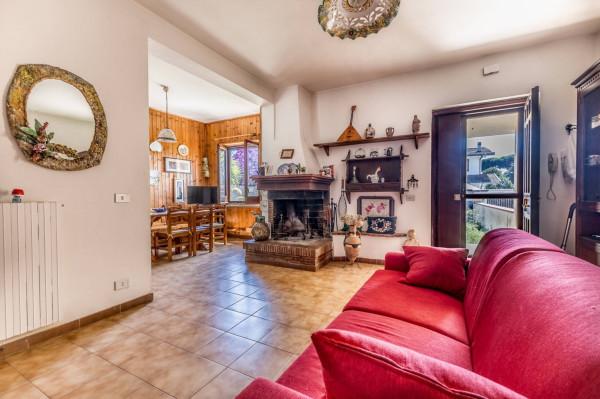 Villa bifamiliare in Via dei Tulipani, Sabaudia — foto 4 di 5