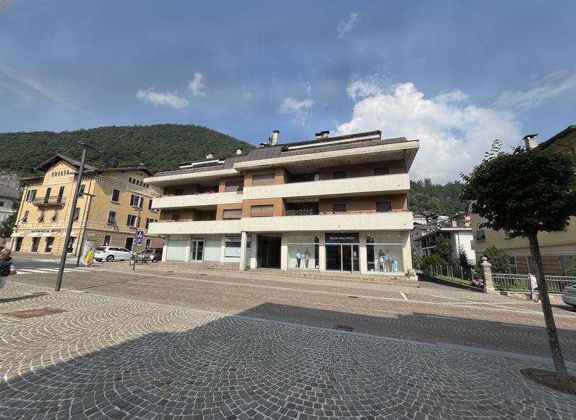 Trilocale in Via Presanella, Tione di Trento