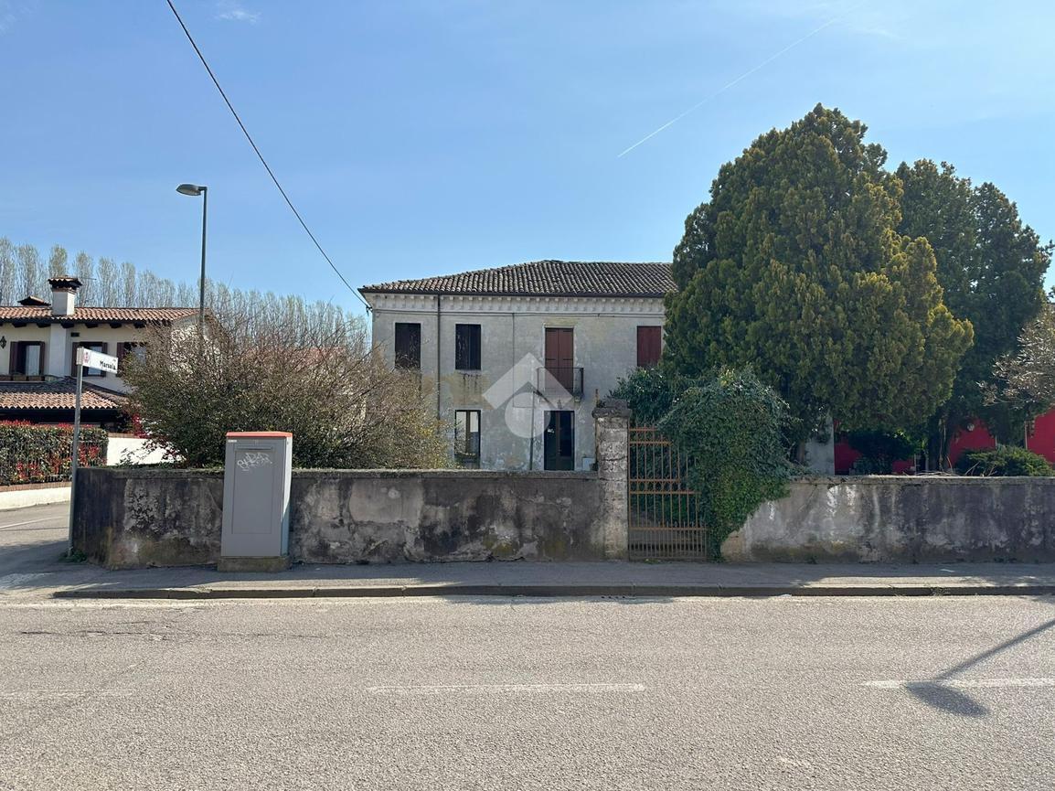 Villa in Via Caprera 17, Dueville