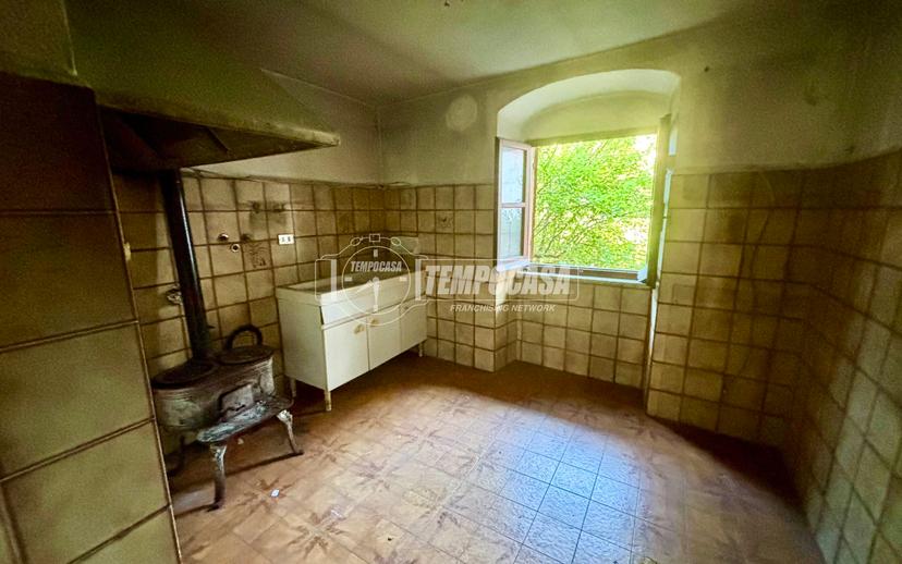 Bilocale in Via Alcide De Gasperi, Casarza Ligure — foto 3 di 5