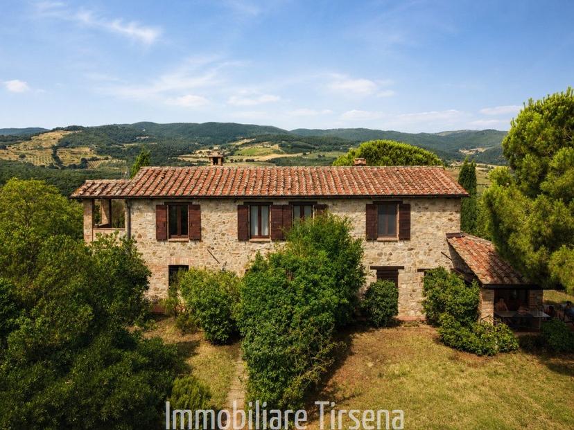 Casale in Strada Provinciale 82 , Fabro — foto 4 di 5