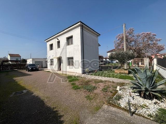 Casa indipendente, Occhiobello — foto 3 di 5