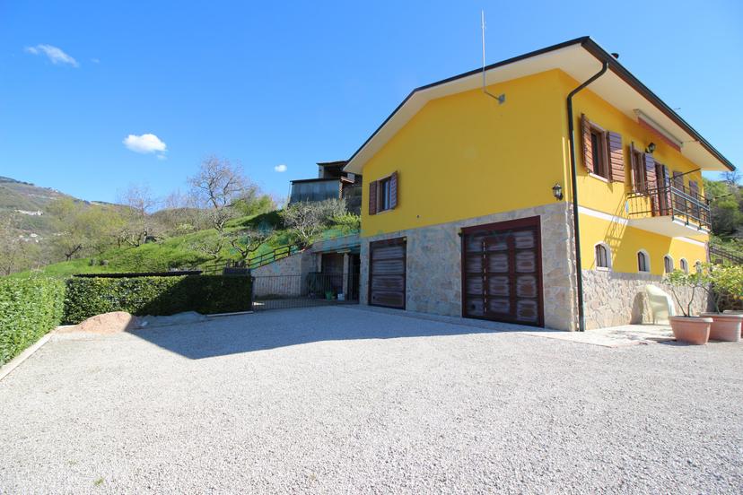 Casa indipendente in Salcedo, Salcedo — foto 3 di 5