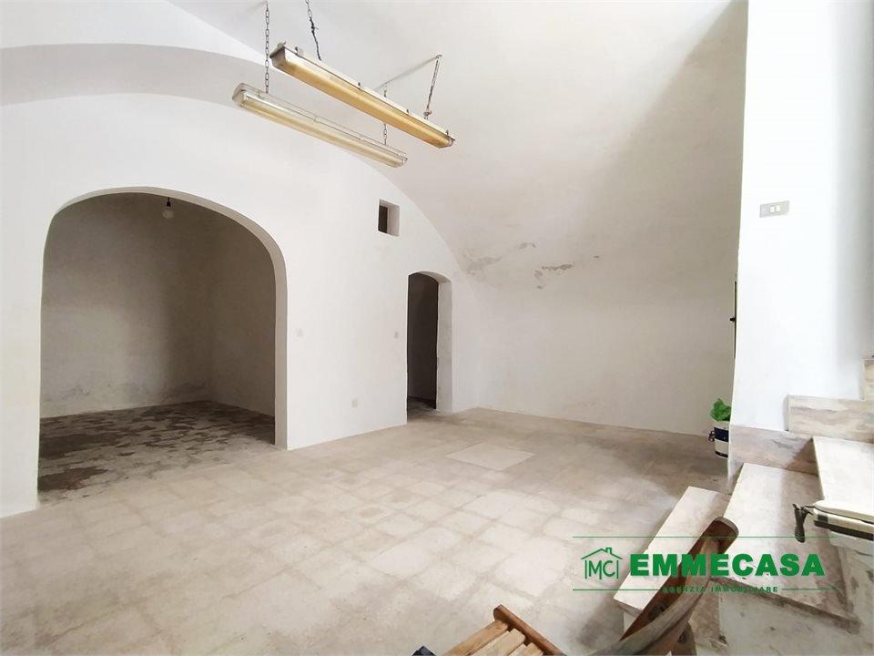 Villa, Valenzano