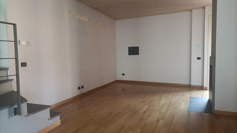 Trilocale in Piazza Garibaldi, Imbersago — foto 5 di 5