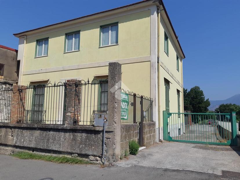 Villa in Via Anna Calenda dei Tavani 15, Nocera Inferiore — foto 2 di 5
