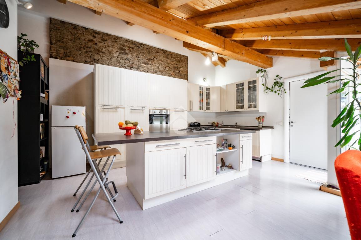 Casa indipendente in Via Francesco Sforza 018, Castello di Brianza
