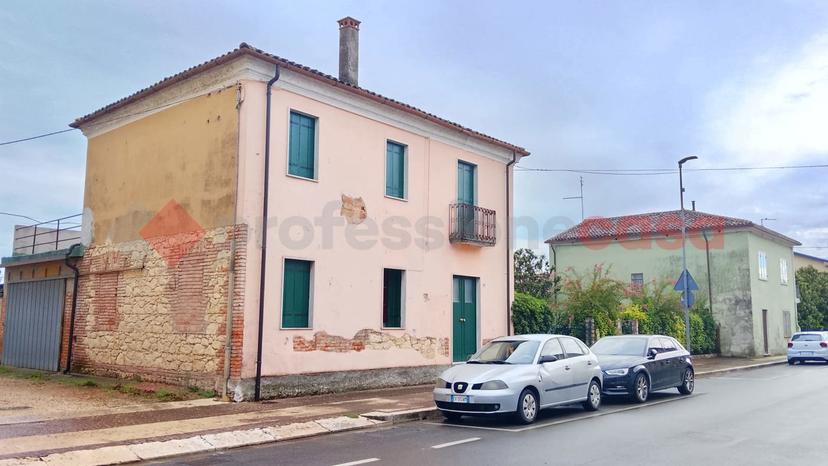 Casa indipendente in Via Dante Alghieri 65, Roveredo di Guà — foto 3 di 3