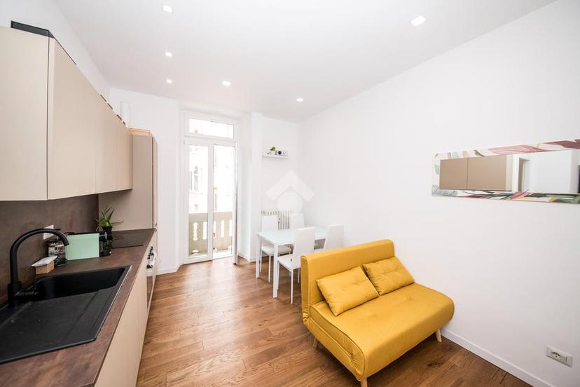 Trilocale in Viale Tibaldi 74, Milano