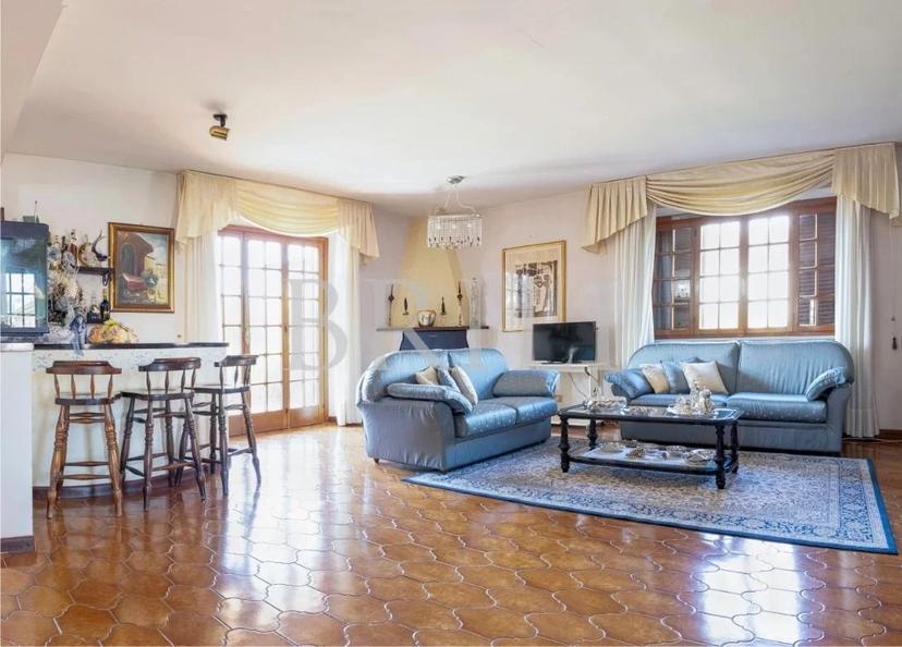 Villa, Olbia